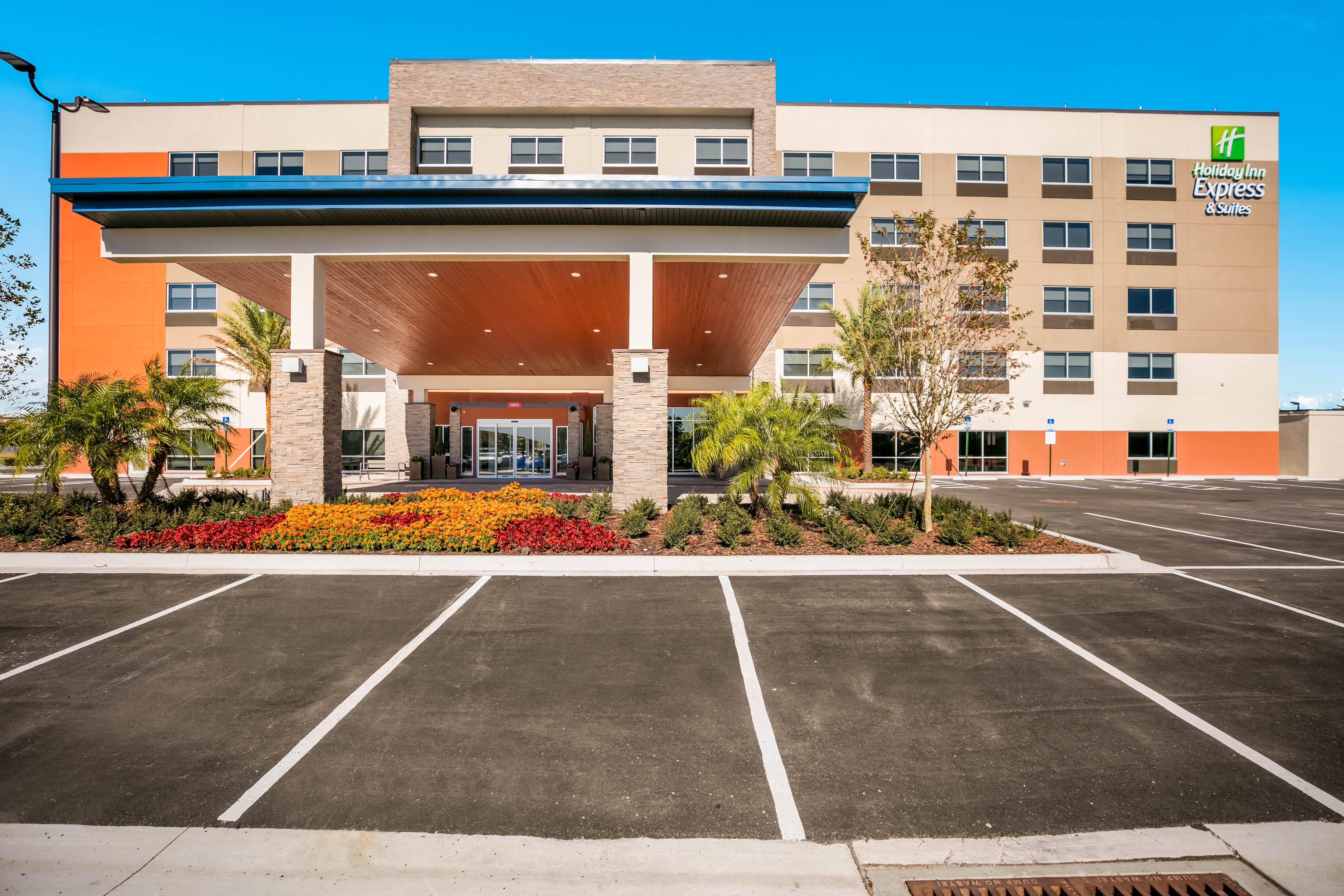Holiday Inn Express & Suites Jacksonville - Town Center By Ihg Buitenkant foto